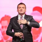 Silivri Belediye Başkanı Bora Balcıoğlu tutuklanması sonrası açıklama yapıyor.