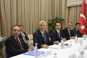 Ticaret Bakanı Ömer Bolat, Taşkent'teki Türkiye-Özbekistan İş Forumu'nda Türk yatırımlarını açıkladı.