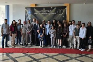 Osmangazi'de düzenlenen 2. Altın Baykuş Kısa Film Yarışması ödül töreni