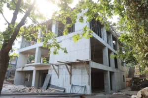 Çayırova Özgürlük Mahallesi'nde inşaatı devam eden yeni bilgi evi ve aile sağlığı merkezi