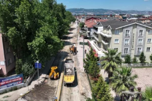 Kocaeli Gölcük Çiftlik Mahallesi'nde tamamlanan altyapı ve devam eden üstyapı çalışmaları
