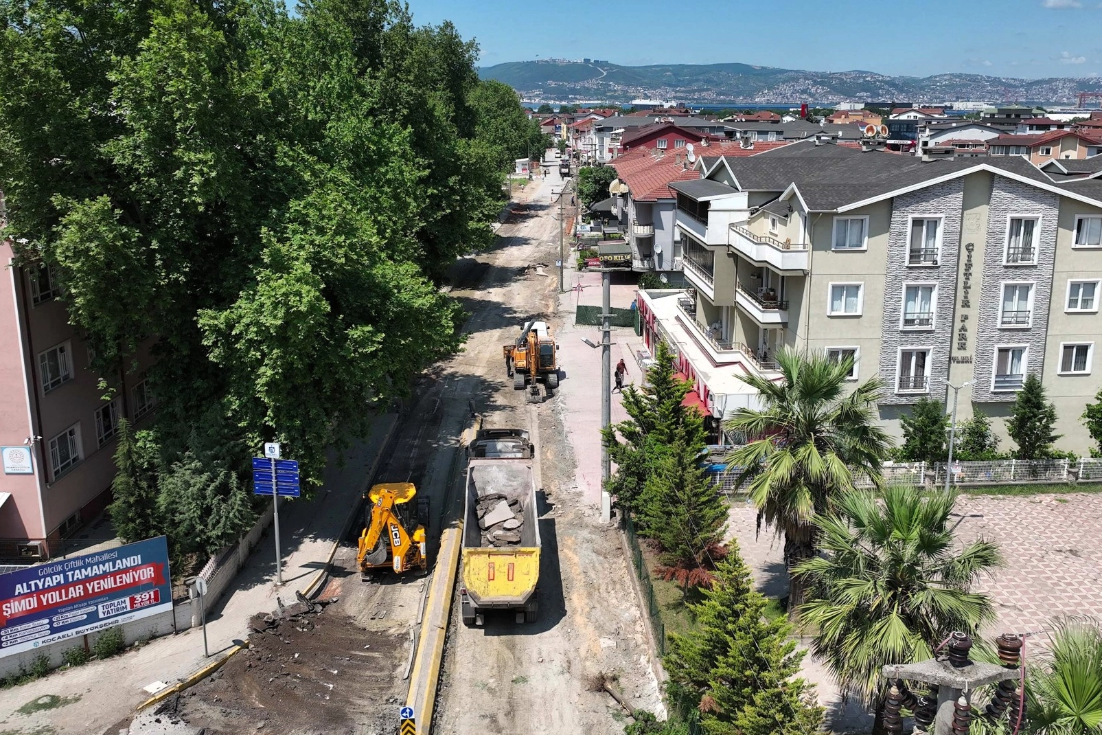 Kocaeli Gölcük Çiftlik Mahallesi'nde tamamlanan altyapı ve devam eden üstyapı çalışmaları