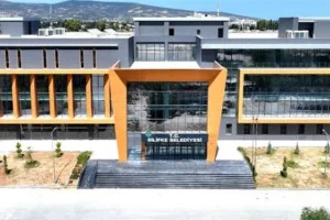 Silifke Belediyesi'nde rüşvet ve ihaleye fesat iddialarına yönelik operasyon sonucu gözaltına alınanlar
