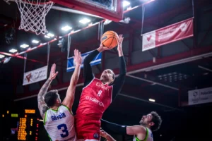 TOFAŞ Basketbol Takımı'nın yeni transferi Amerikalı pivot Jamuni Mcneace