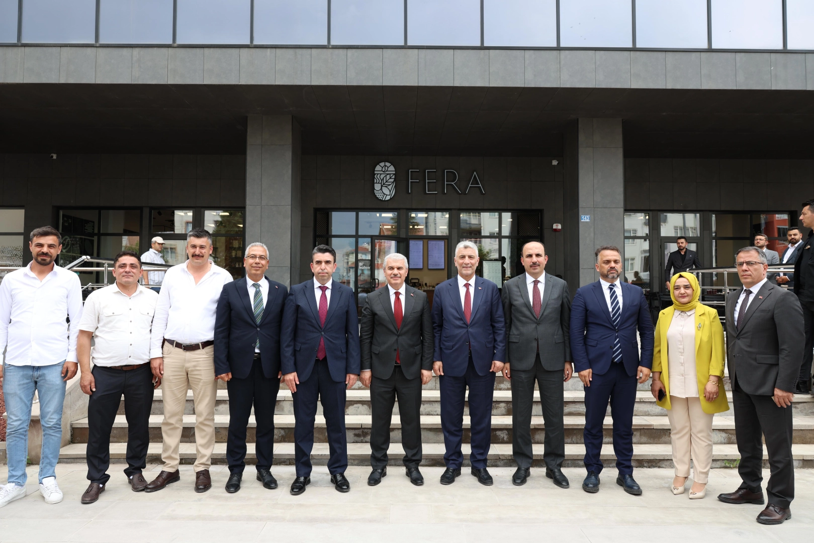 Ticaret Bakanı Ömer Bolat'ın Ereğli Gençlik Kampüsü ziyareti sırasında çekilmiş bir fotoğrafı