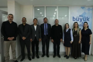 KAYMEK ve İSS iş birliğiyle düzenlenen Kariyer Köprüsü projesi kapsamında eğitim ve istihdam fırsatları