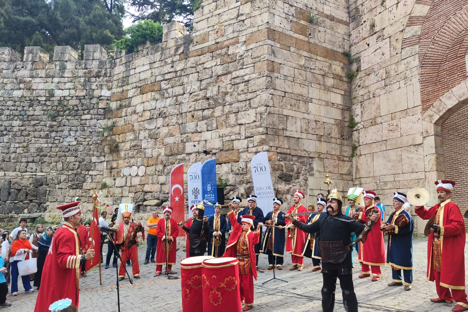 Bursa'nın Fethi'nin 700. yılı kapsamında düzenlenen mehter konseri