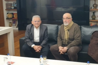 Kayseri Büyükşehir Belediye Başkanı Dr. Memduh Büyükkılıç, YKS adaylarına başarılar diledi ve ücretsiz ulaşım müjdesi verdi.