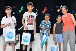 Çanakkale Çocuk Kültür Evi'nde yılın kitap kurtlarına ödülleri veriliyor