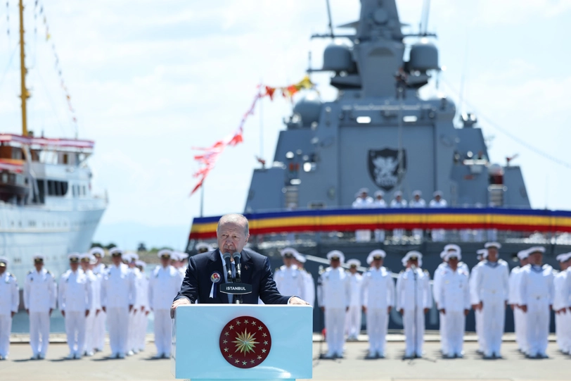 Cumhurbaşkanı Erdoğan ve Romanya heyeti savunma sanayii anlaşması imzalıyor