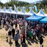 Kocaeli Karnevalı'nda çocuklar atölyelerde eğlenirken el becerilerini ve yaratıcılıklarını geliştiriyor.