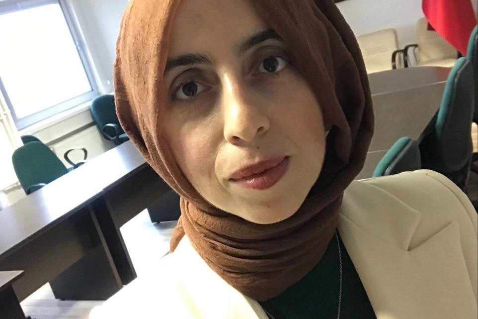 Sakaryalı eğitimci Dr. Esra Sarı'nın Milli Eğitim Bakanlığı tarafından yayımlanmaya değer bulunan hikayesi.