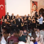 Bursa Osmangazi'de Babalar Günü'ne özel Türk Sanat Müziği konseri
