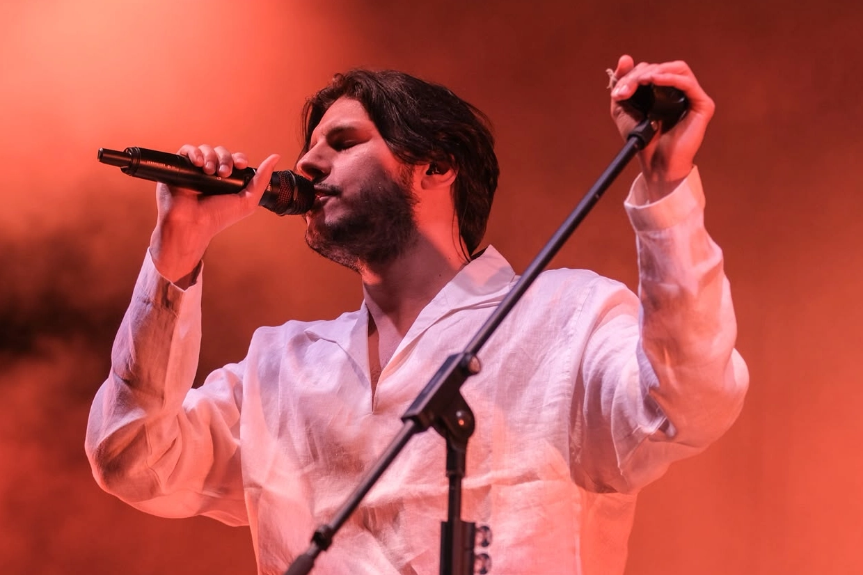 Can Ozan'ın Karneval Çocuk Şenliği'ndeki coşkulu konserinden bir an