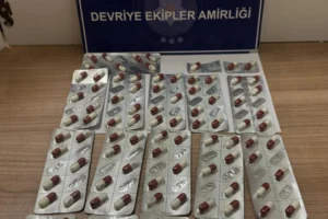 Edirne Keşan'da polis tarafından durdurulan şahıstan sentetik ecza maddeleri ele geçirildi, 1 kişi tutuklandı.