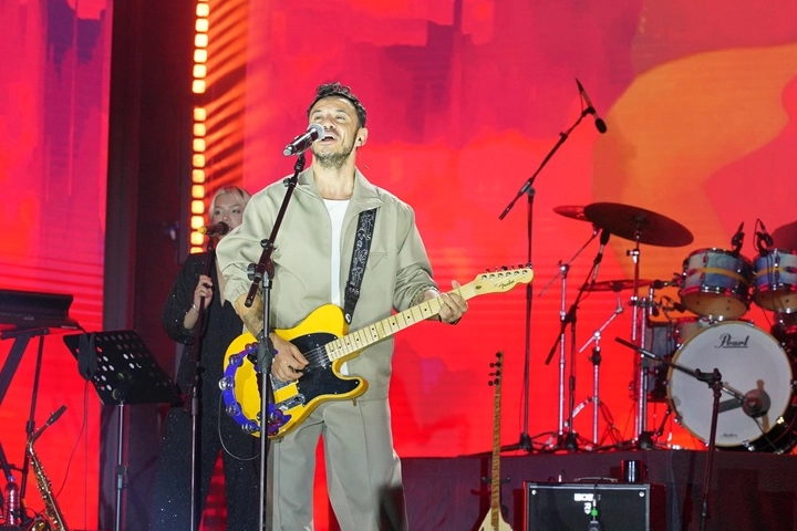 Buray Samsun Kültür Yolu Festivali'nde sahne alırken