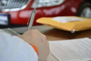 Araçlarda uygunluk belgelerinin elektronik ortama geçişini gösteren görsel