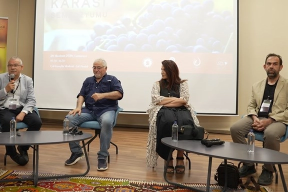Çal Karası Sempozyumu'nda bağcılık mirası, bilim ve turizm buluştu