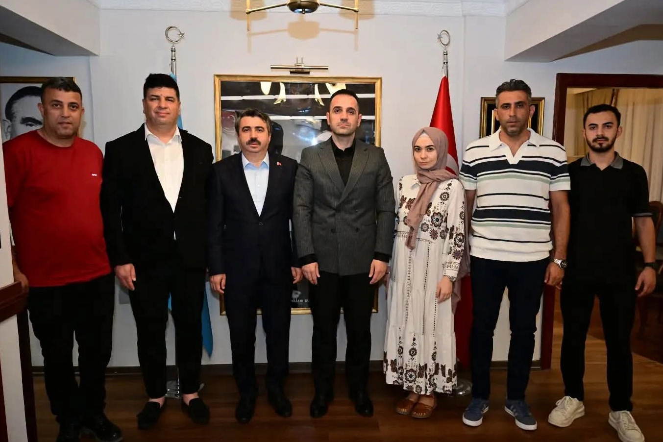 Yıldırım Belediye Başkanı Oktay Yılmaz'ın Ülkü Ocakları Bursa İl Başkanı Nurtaç Usta'yı ziyareti