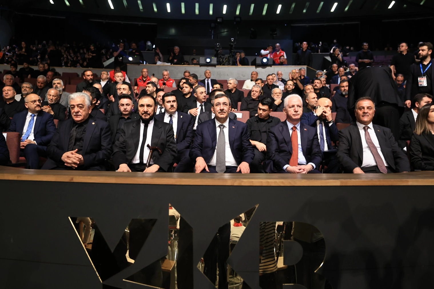 İBB Başkanvekili Nuri Aslan, İstanbul'daki Aşura Matem Merasimi'nde birlik ve adalet mesajı verdi.