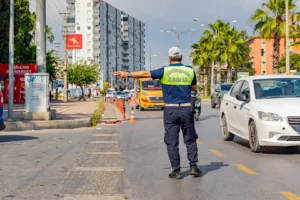 Mersin'de toplu taşıma araçlarına yönelik denetimler yapılıyor