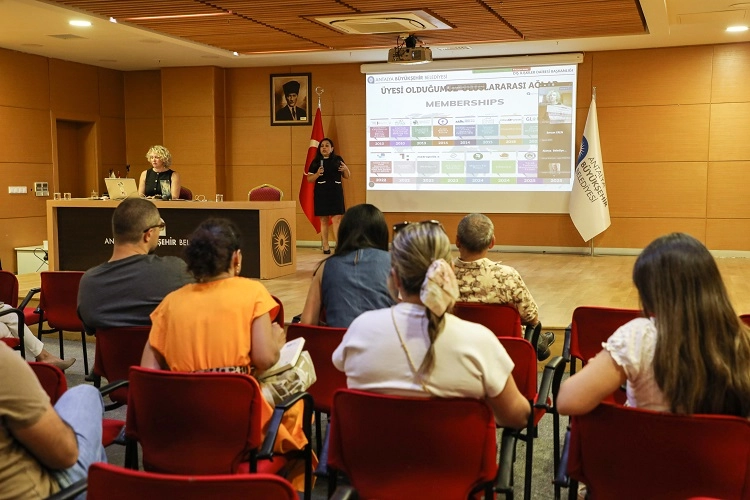 Antalya Büyükşehir Belediyesi çevre projeleri ve iklim değişikliği ile mücadele sunumu