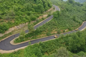 Ordu Gürgentepe Gölköy bağlantı yolunda sıcak asfalt çalışması