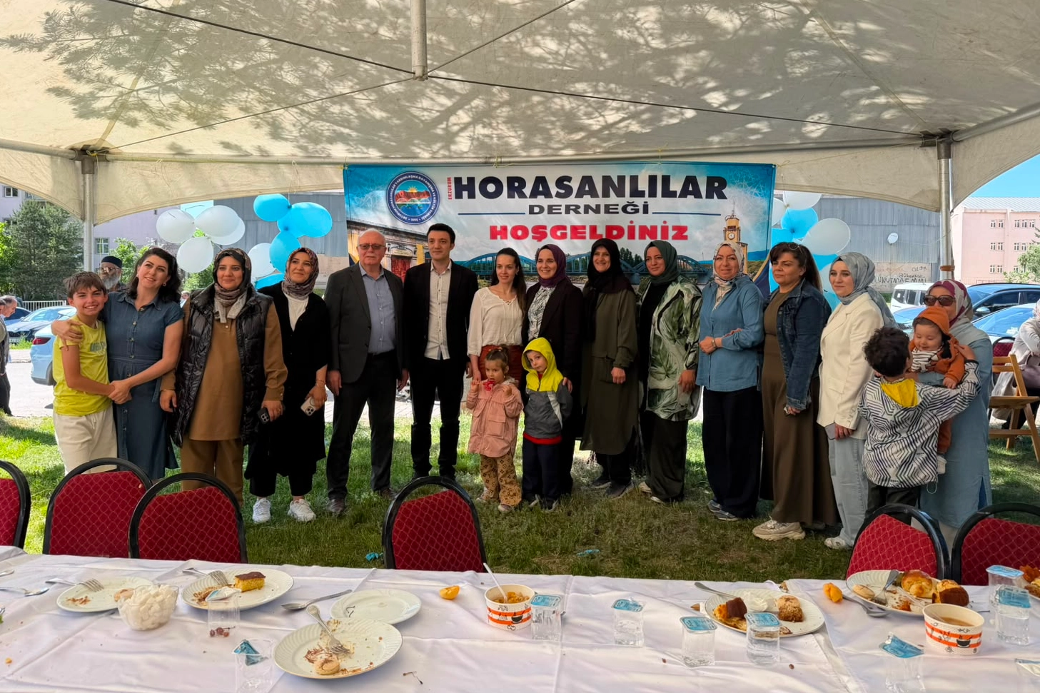 Horasanlılar Derneği tarafından düzenlenen aşure ikramı ve piknik etkinliğinden genel görünüm