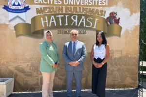 Kayseri Büyükşehir Belediyesi Erciyes Üniversitesi Mezun Buluşması'nda stant açtı.