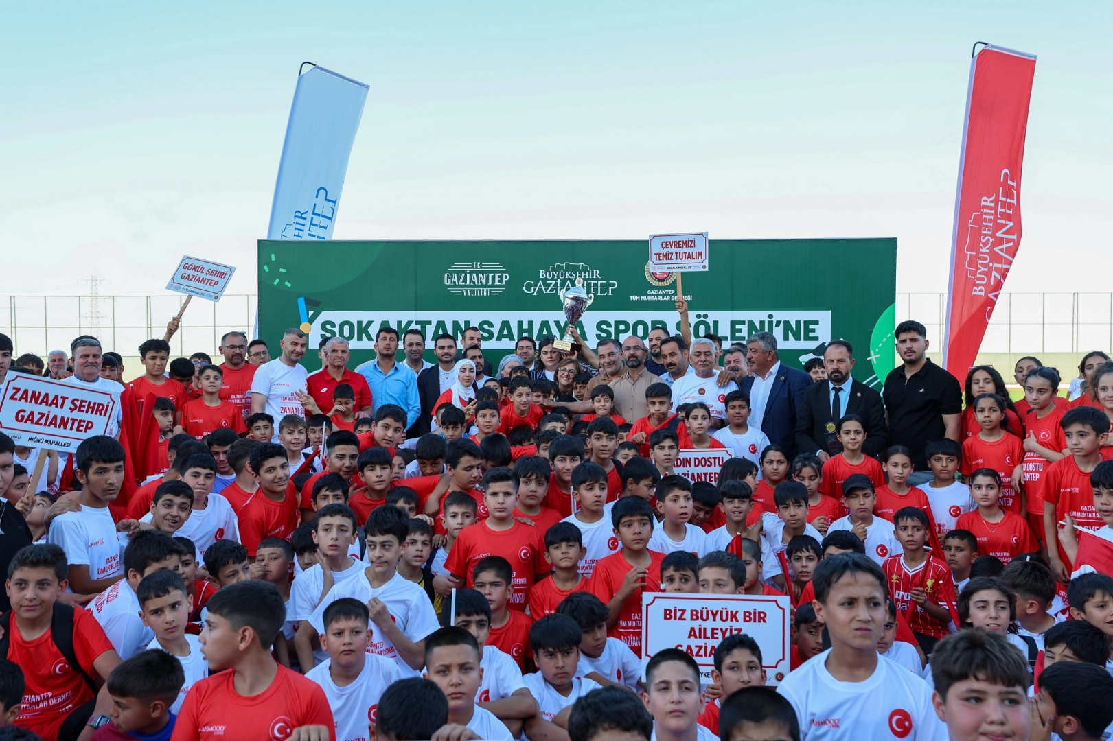 Gaziantep Sokaktan Sahaya Spor Söleni Turnuvası Açılış Töreni