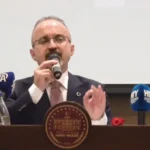 İçişleri Bakan Yardımcısı Bülent Turan, uyuşturucuyla mücadele konusundaki kararlılığı vurguluyor.