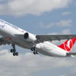 Türk Hava Yolları uçağı Ankara semalarında uçuyor, NATO zirvesi öncesi yolculara esneklik