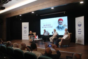Yazar Mehmet Şevket Eygi'nin anıldığı anma programından bir kesit