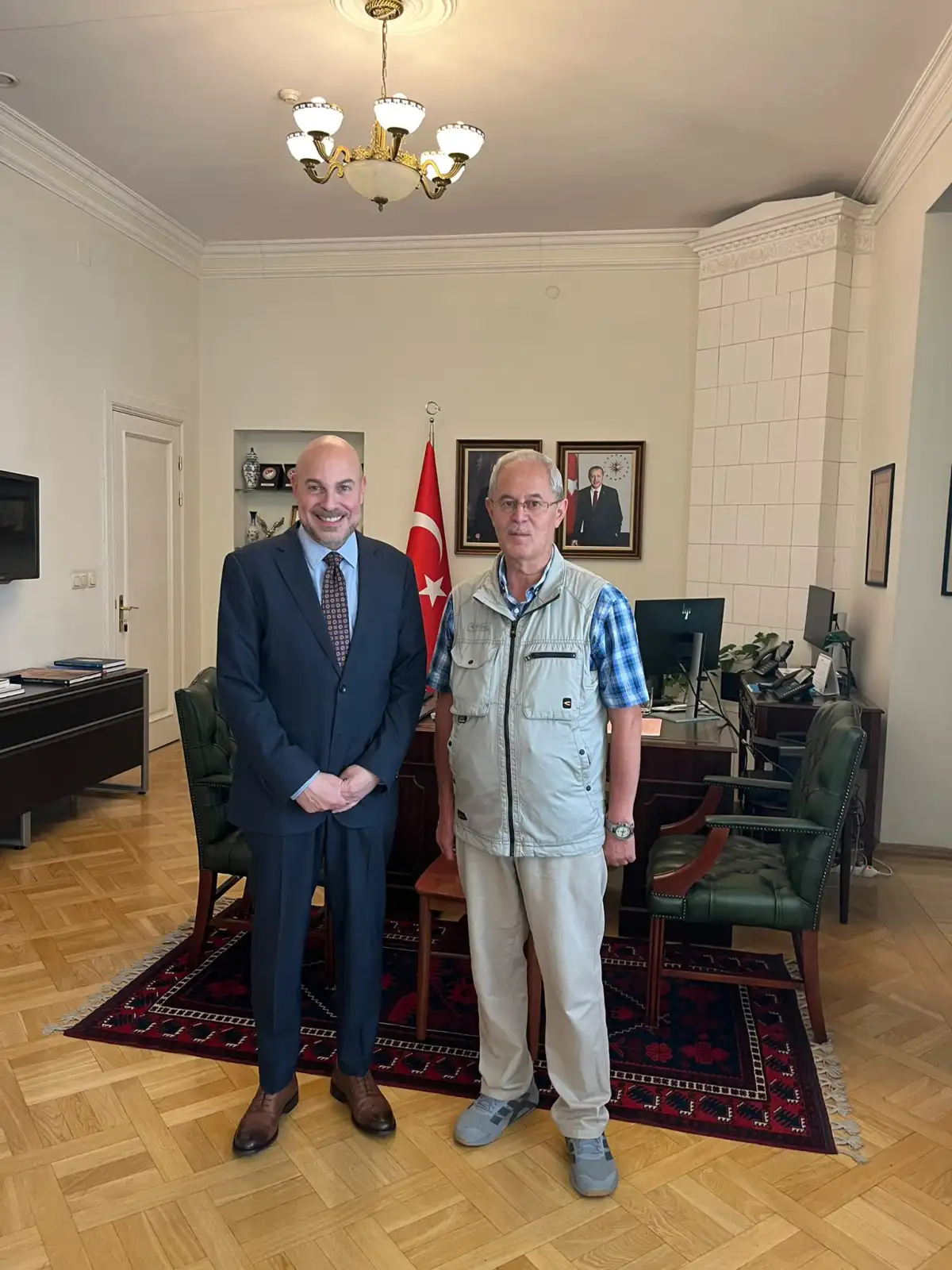 Türkiye'nin Riga Büyükelçisi Ahmet Cemil Miroğlu, Letonya ile gelişen ekonomik ve kültürel ilişkilere dair açıklamalarda bulunuyor.