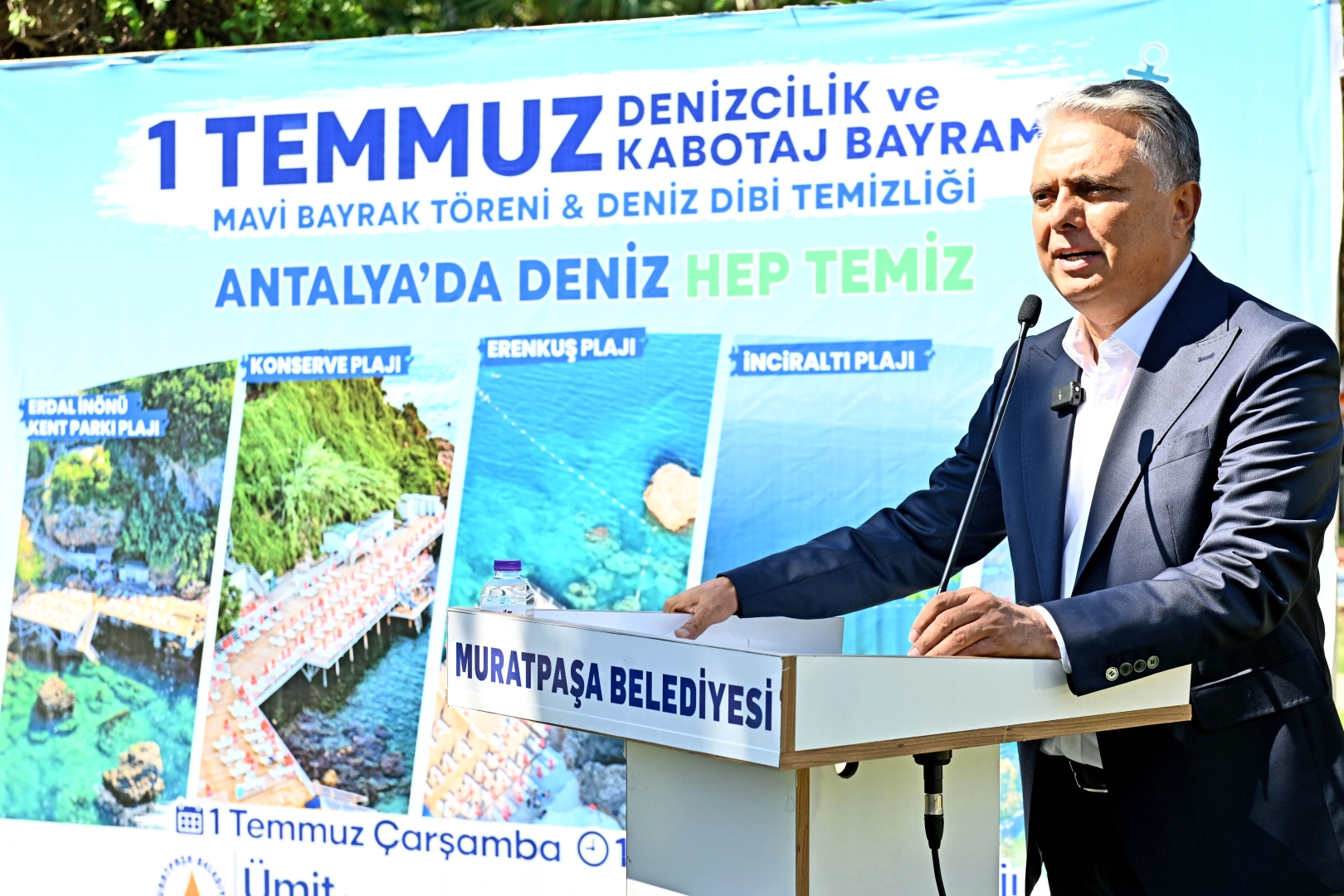 Muratpaşa Belediyesi'nin Mavi Bayrak alan halk plajlarından bir görüntü