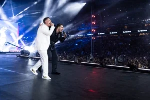 BLOK3'ün 42 bin kişiyle Beşiktaş Tüpraş Stadyumu'nda verdiği rekor konser