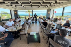 Sakarya Kocaali'de muhtarlar ve belediye yetkilileri bir araya geldi