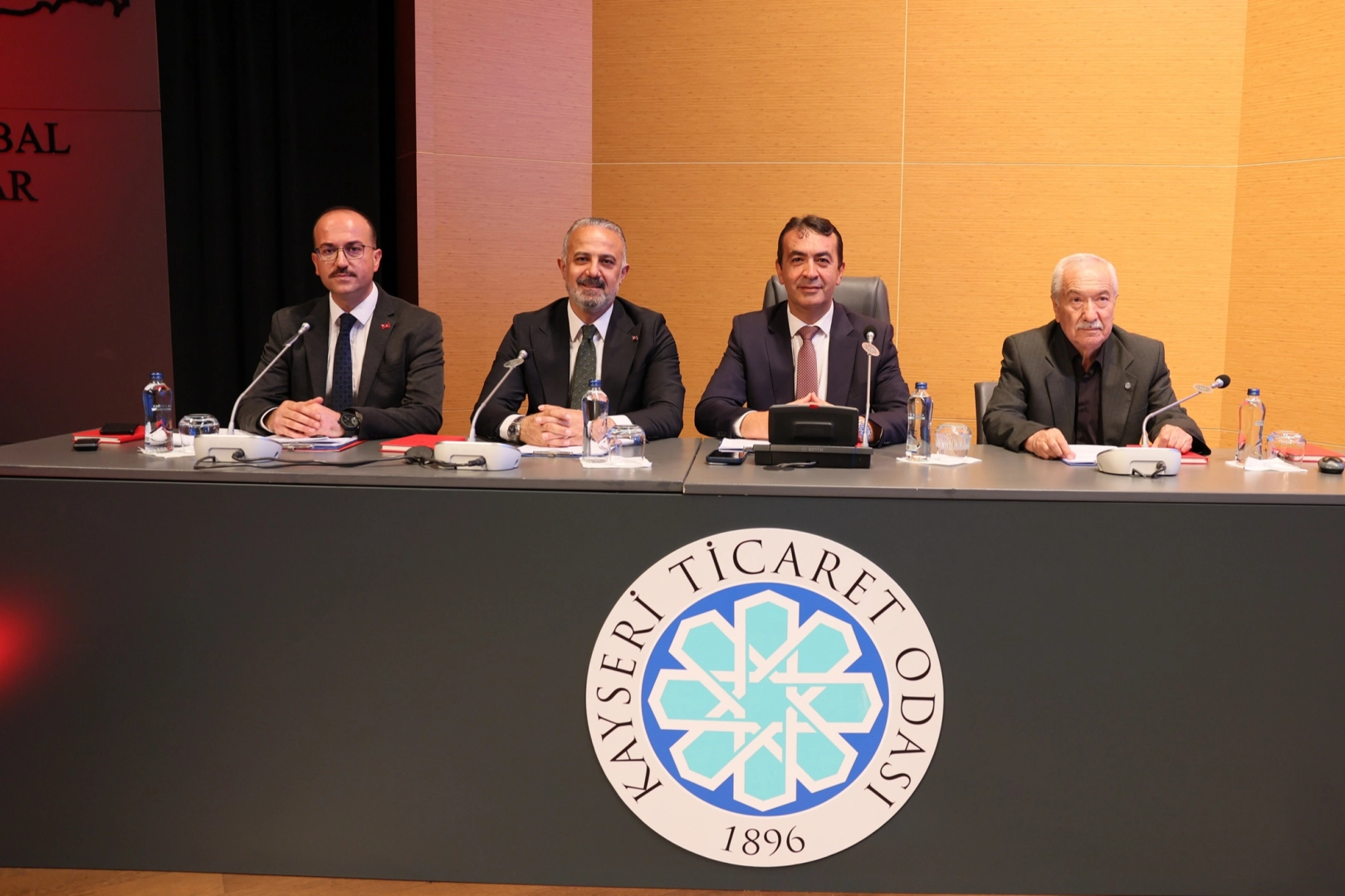 Kayseri Ticaret Odası meclis toplantısında finansmana erişim ve ekonomik gelişmeler tartışıldı.