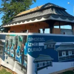 İzmir'in Konak ilçesinde yapımı tamamlanmak üzere olan, tarihi ve modern mimariyi birleştiren Simgesel İzmir Durağı'nın dış cephesi