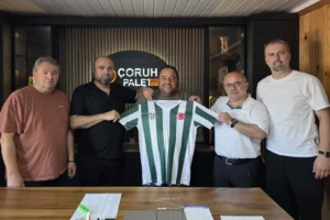 Artvinspor kadın voleybol takımı için Ayhan Kökli'den destek