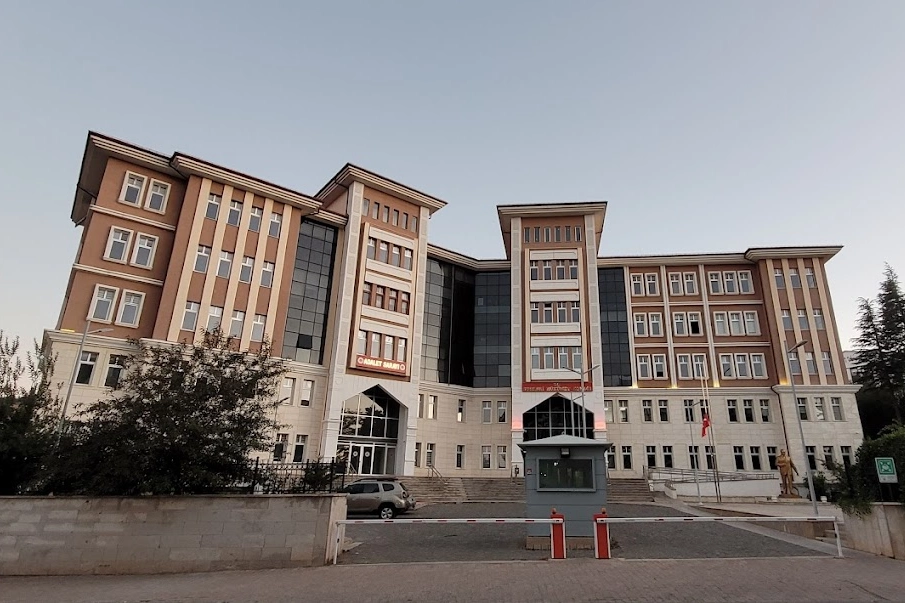 HSK'nın Suşehri Adliyesi'nin bölge derecesini yükseltme kararı