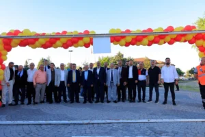 Kayseri Büyükşehir Belediye Başkanı Dr. Memduh Büyükkılıç, Kayserispor'un 60. yıl kutlamalarında destek mesajı veriyor.