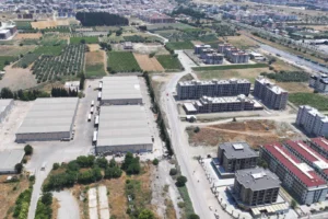 Manisa Muradiye Mahallesi'nde devam eden asfalt çalışmaları