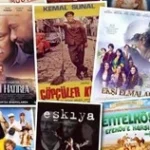 Denizli'de açık hava sinemasında film izleyen seyirciler