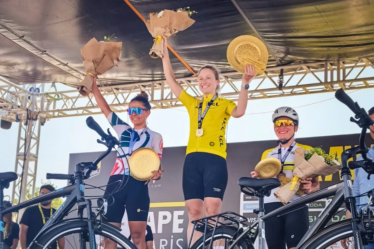Doç. Dr. Esra Kürkcü Akgönül, L'Étape by Tour de France Türkiye etabında kadınlar genel klasmanında ikinci oldu.