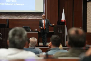 Keçiören Belediyesi personeline mali yönetim ve kontrol kanunu eğitimi veriliyor