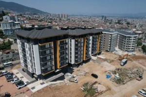 Bursa Yıldırım'da kentsel dönüşüm projesi kapsamında inşa edilen yeni konutlar