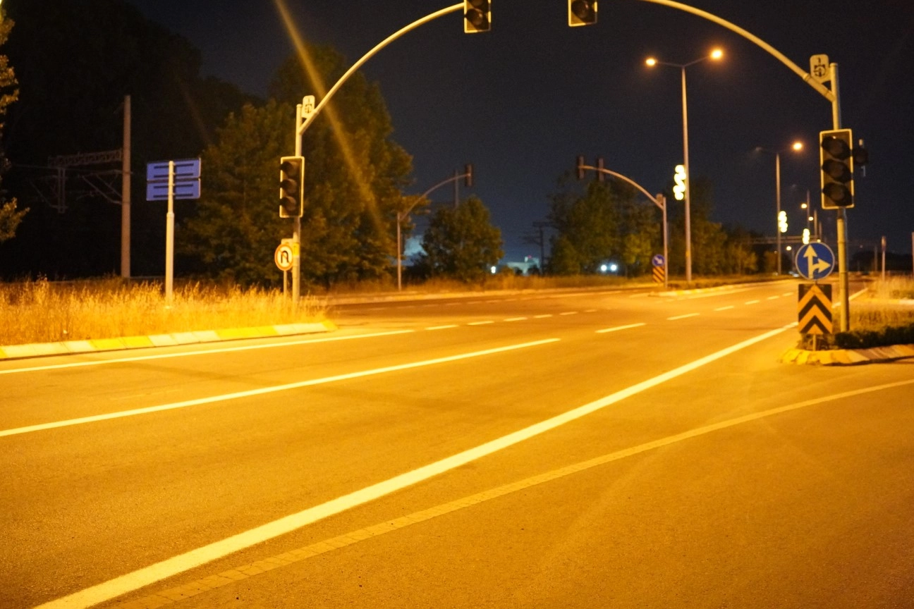 Kocaeli İzmit'te yenilenen yol çizgileri
