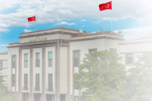 Ankara Valiliği binası önünde açıklama yapan yetkililer