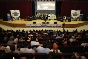 Hatay Medeniyetler Korosu, Ağrı'da sahne alarak farklı kültürleri bir araya getirdi ve kardeşlik mesajları verdi.